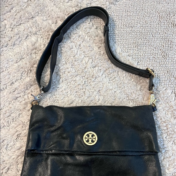 Tory Burch 3way purse - Picture 5 of 9